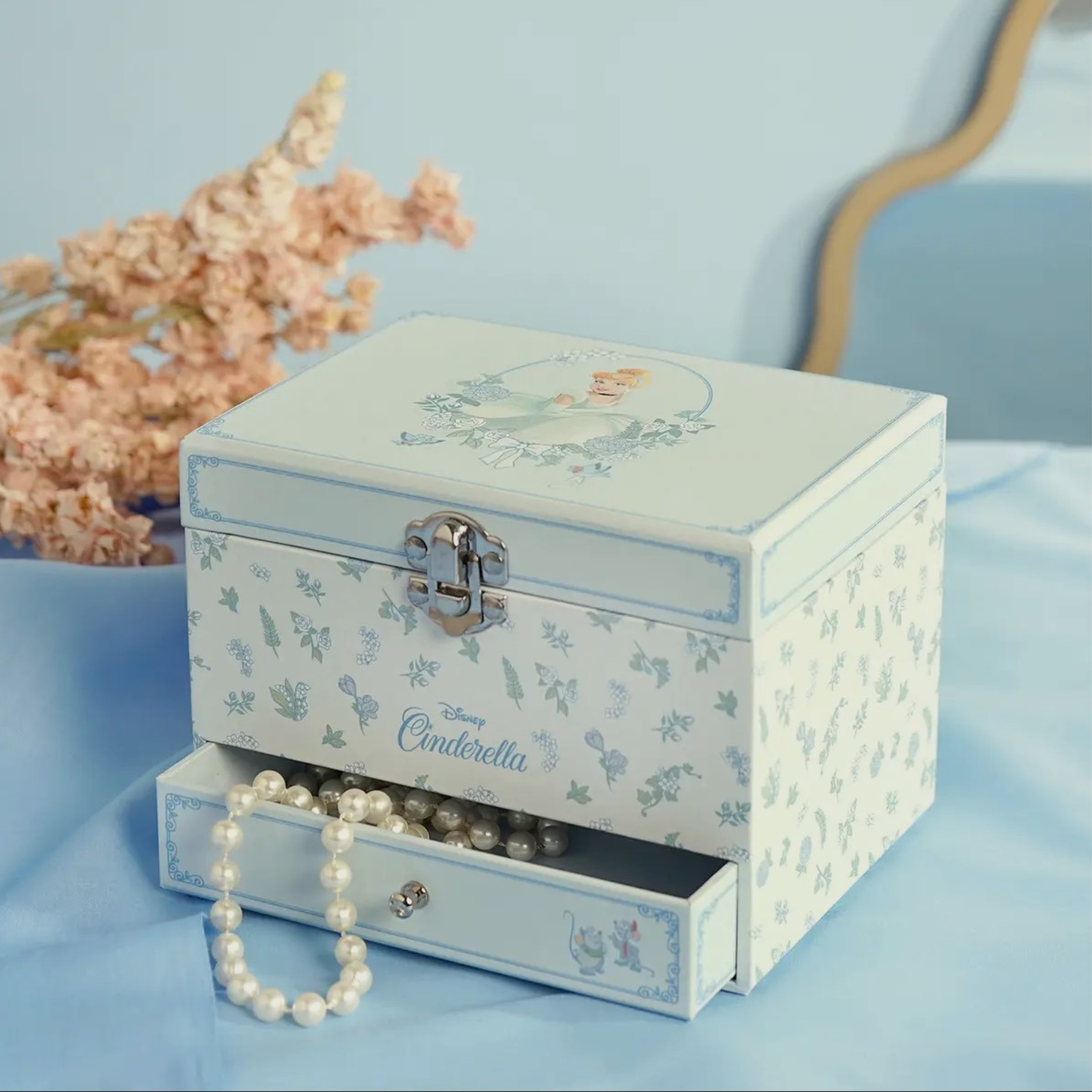 DISNEY PRINCESSES - Cendrillon - Boîte à Bijoux Musicale