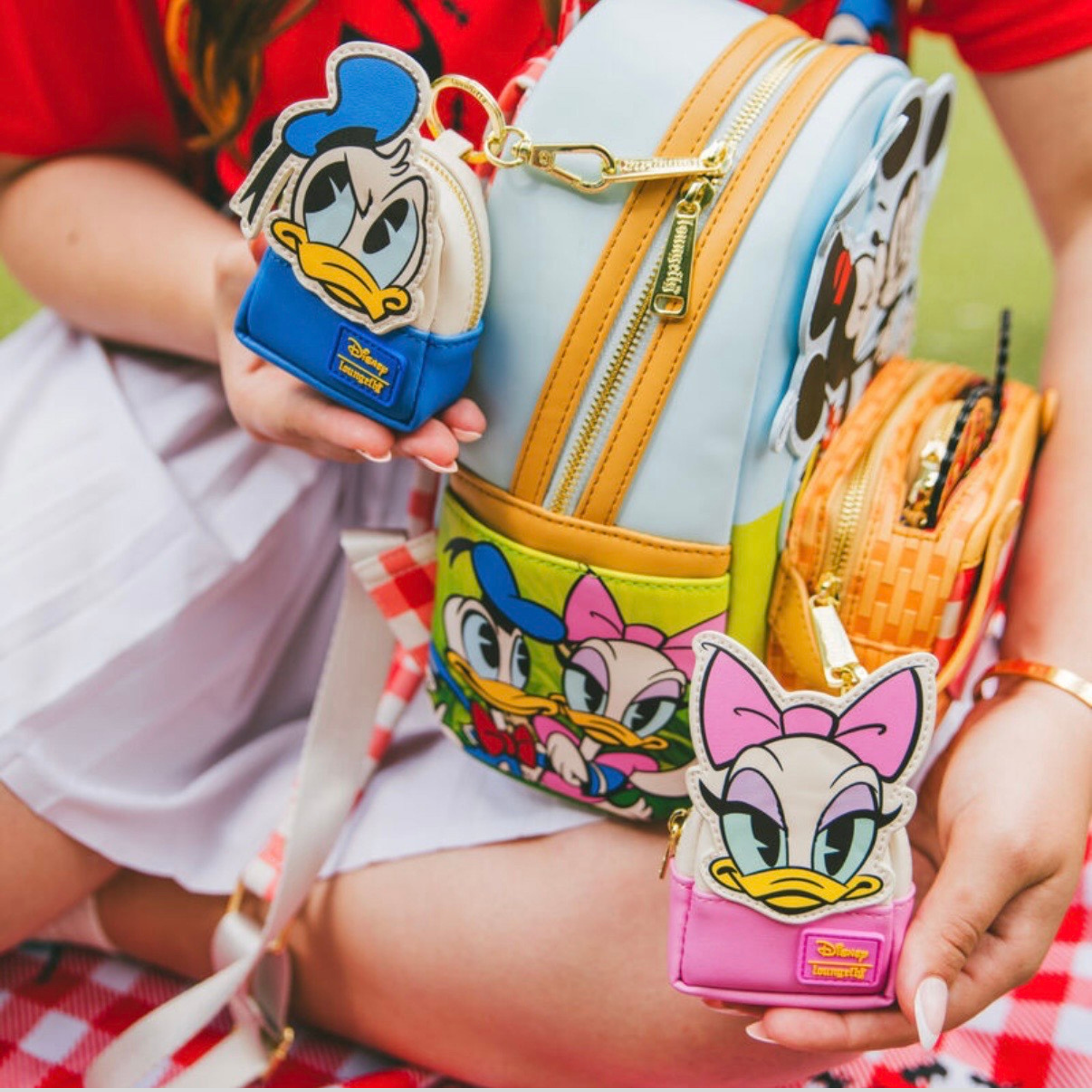 DISNEY - Mickey - Mini Backpack Bag Charm Loungefly Mystery Box