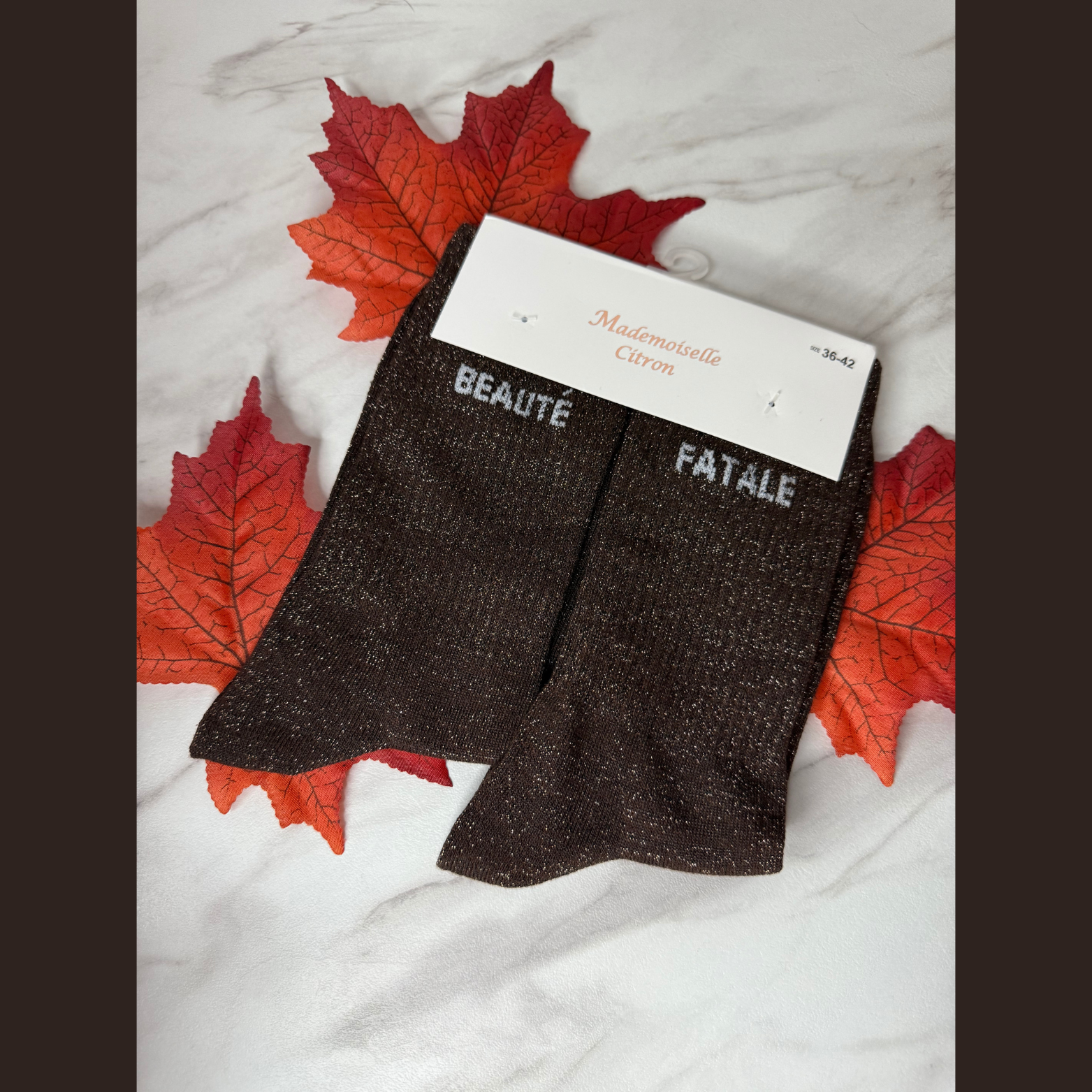 chaussettes à message « Beauté Fatale » Marron