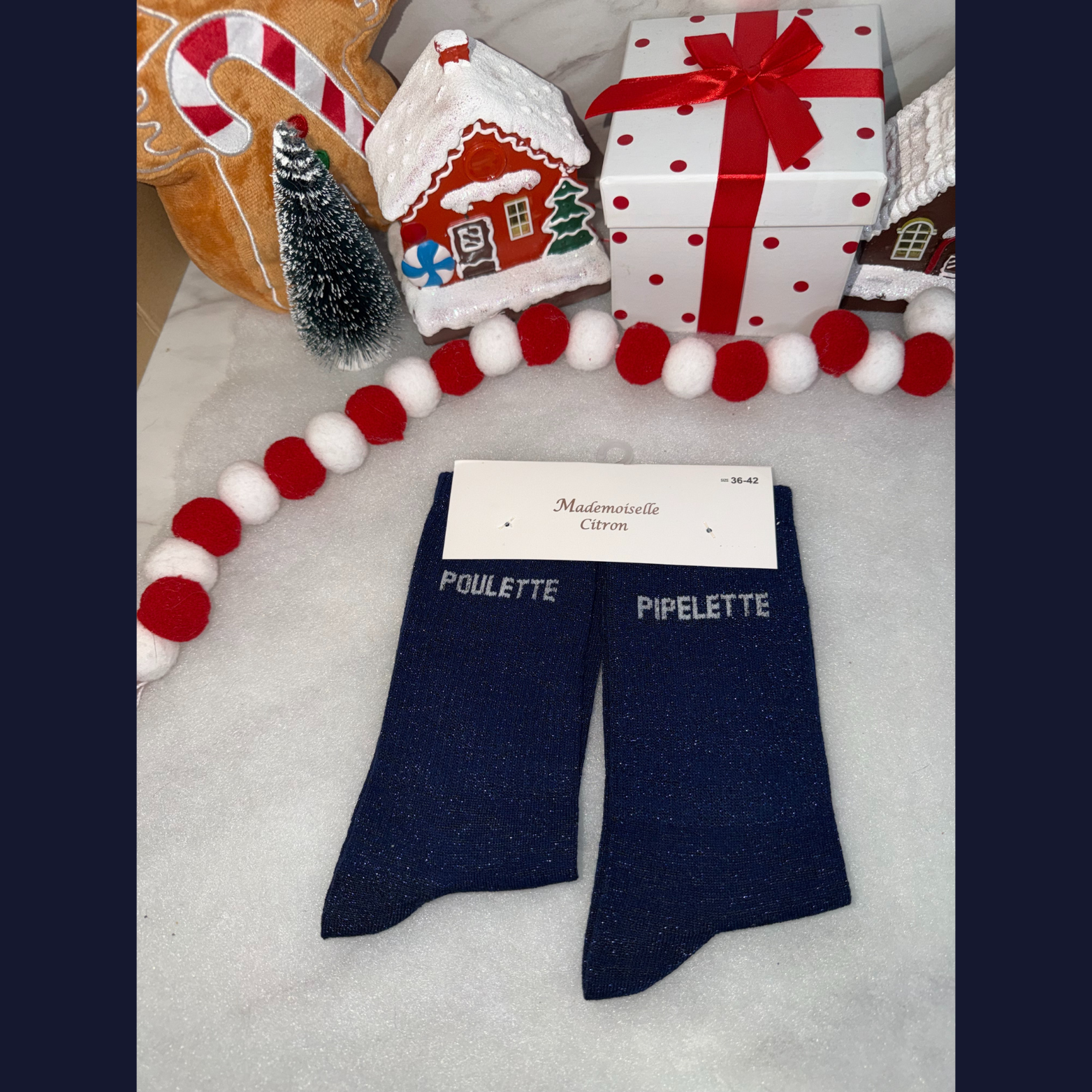 Chaussette à message « poulette pipelette  » Bleu marine